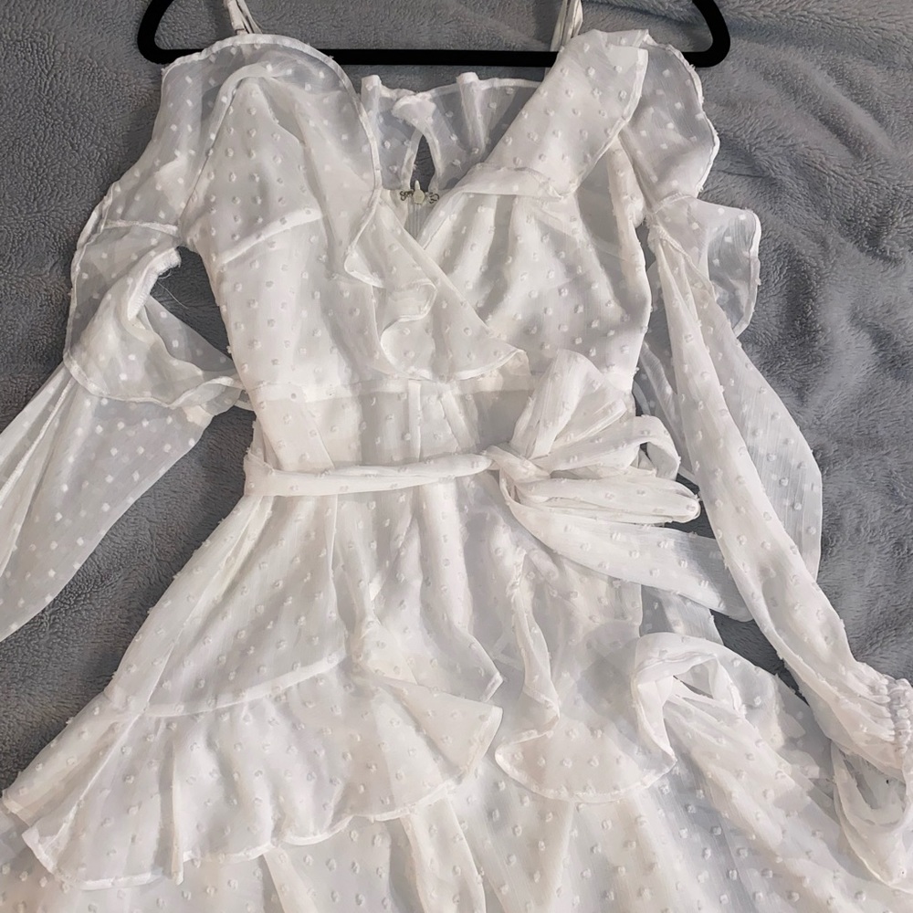 Meshki white cold shoulder gauzy day dress size XS extra small 0-2